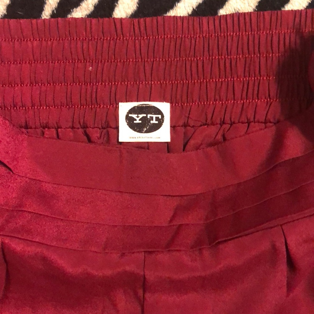 Shorts - Picture 2 of 3